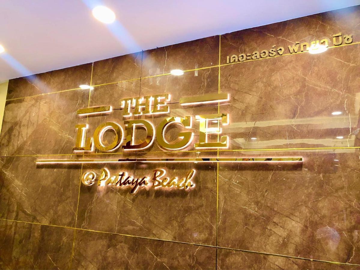 The Lodge Pattaya Esterno foto